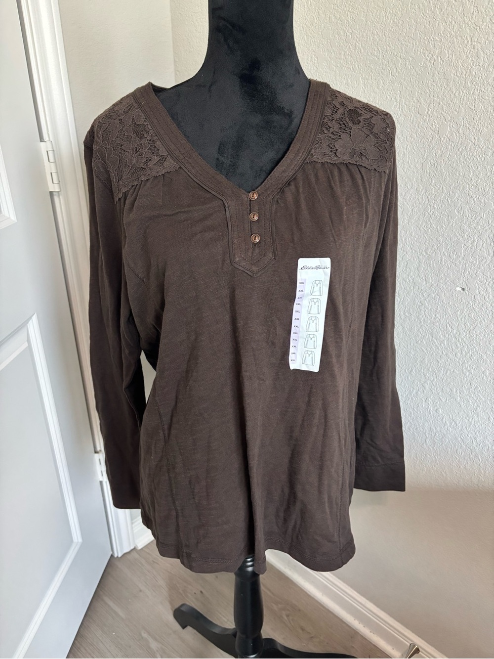 Eddie Bauer Women’s Brown Henley Long Sleeve Shirt NWT Size XXL